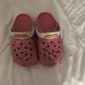 Hello Kitty Crocs